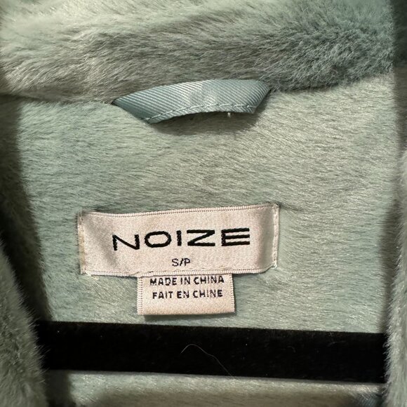 Noize Estelle Women's Pea Coat faux fur in Sage Green - Picture 5 of 13